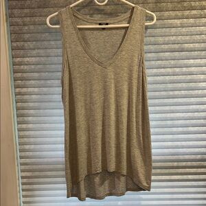 Express women’s tank top. Size medium. V-neck. Excellent condition